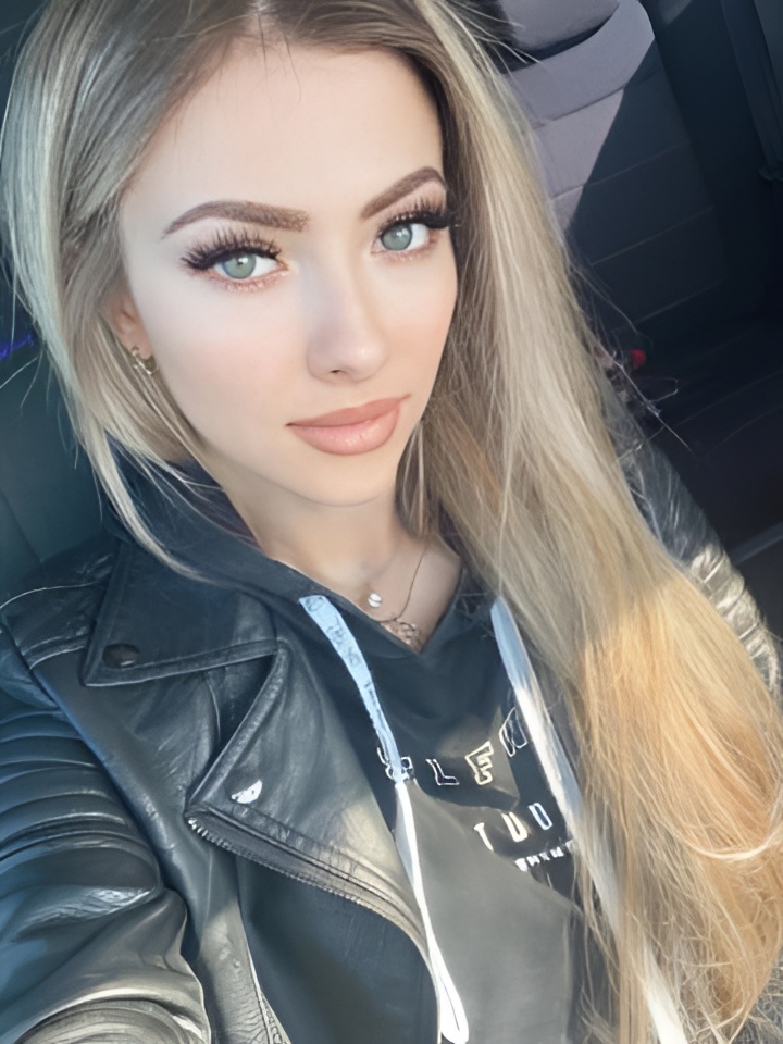 Елена привлекательная девушка из Ставрополя цена от 10000 руб