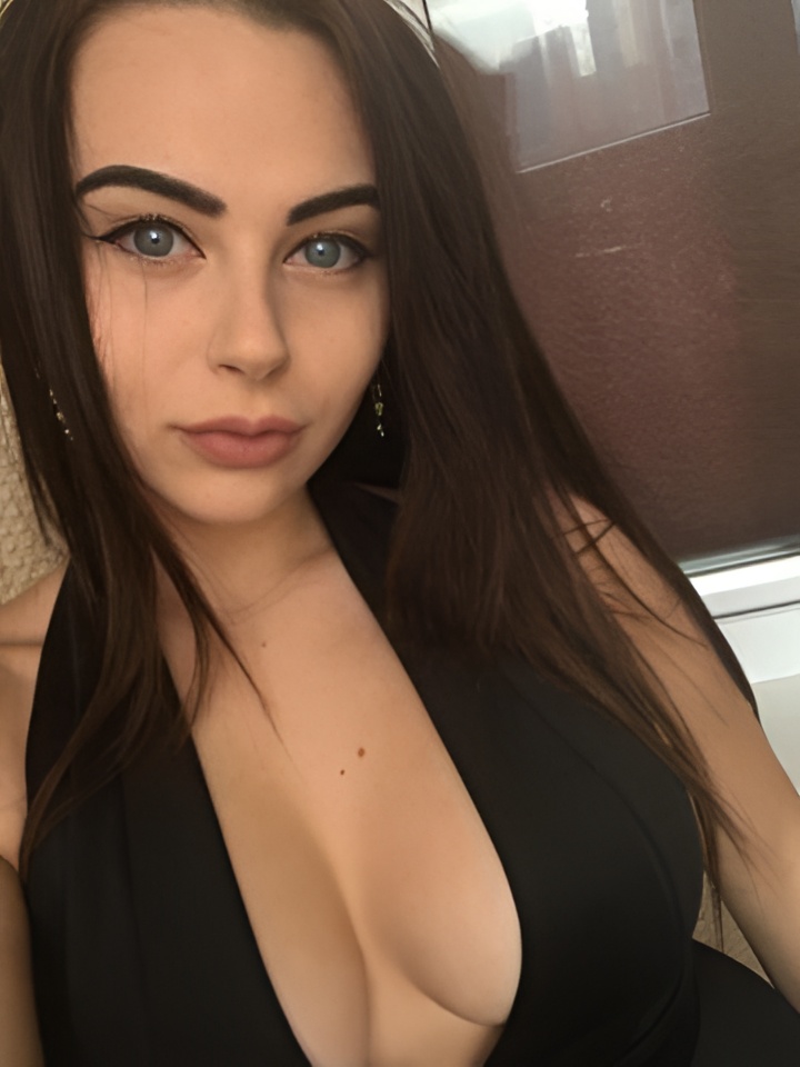 Эвелина привлекательная девушка из Ставрополя цена от 3000 руб