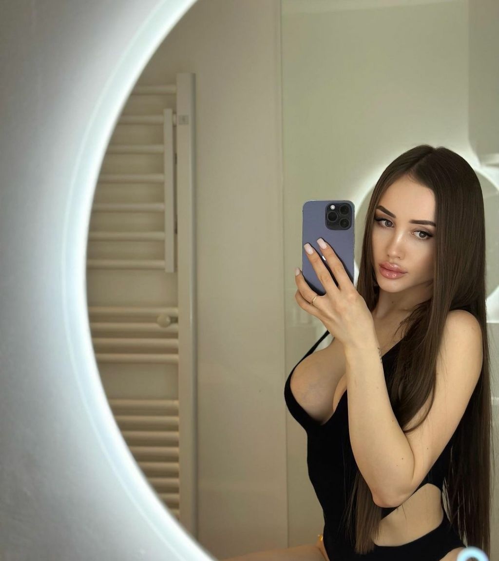 Индивидуалка Лаура, доступна для личного знакомства от 3000 руб