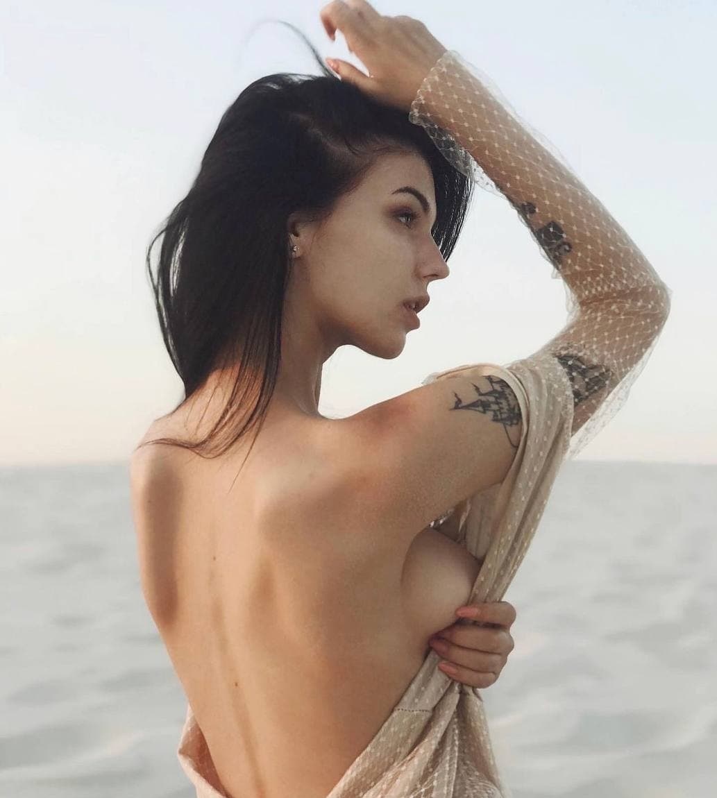 Анюта привлекательная девушка из Ставрополя цена от 3000 руб