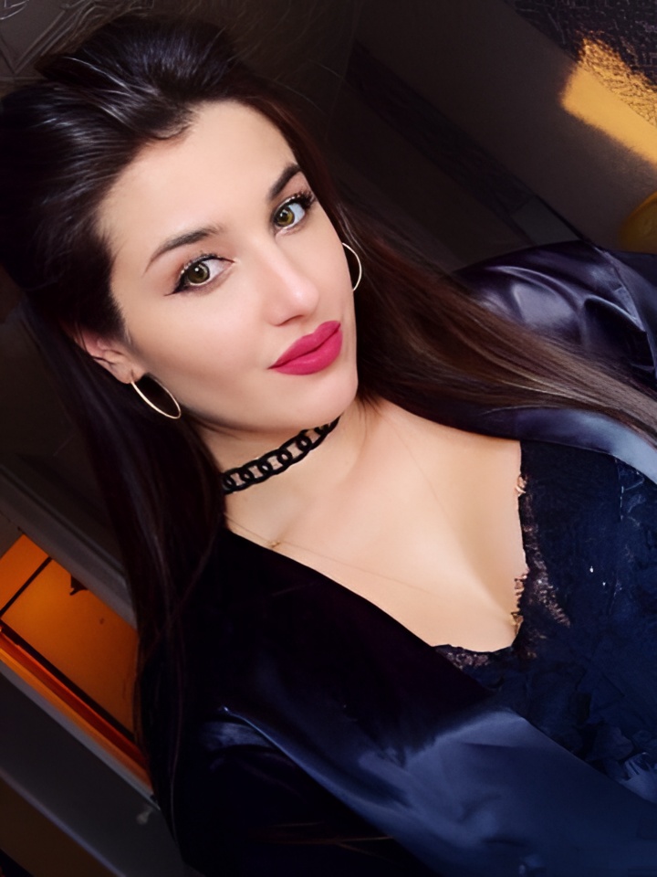 Индивидуалка Алиана, доступна для личного знакомства от 2500 руб